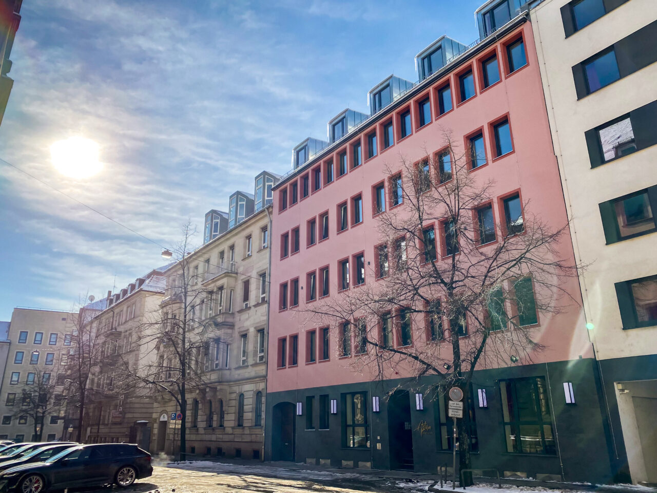 Fassade der Astoria Apartments in der Weidenkellerstraße